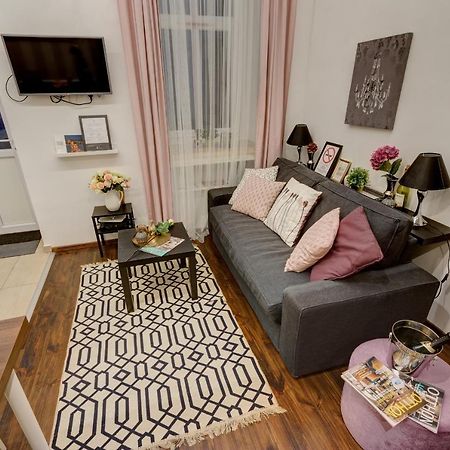 Lovely Apartment At Basilica Boedapest Buitenkant foto